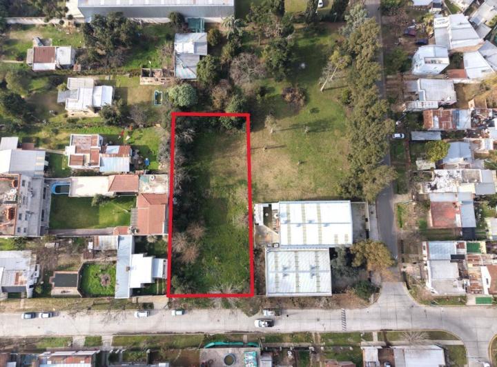 Terreno · 1360m²