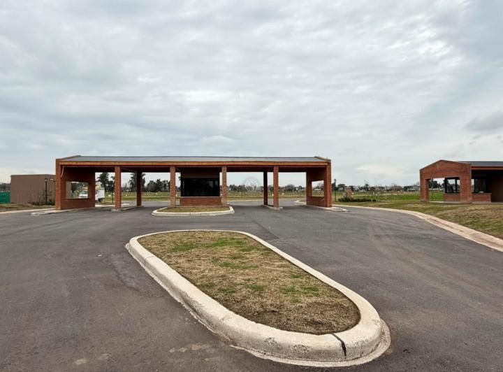 Terreno · 621m²