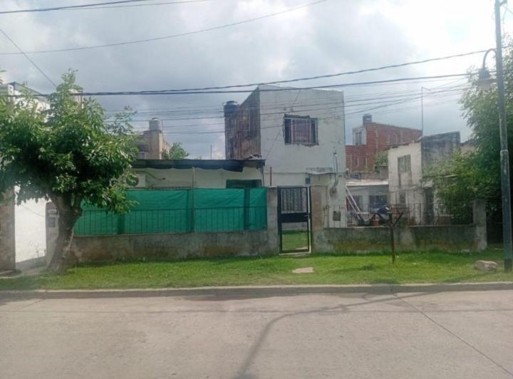 Terreno · 217m²