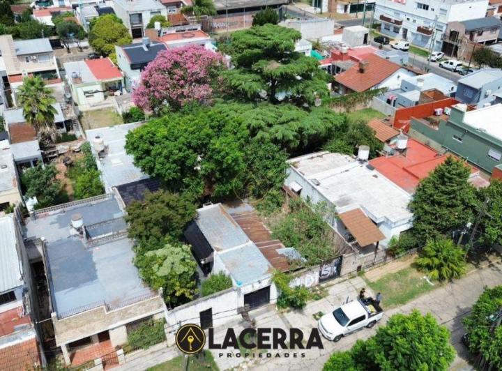 Terreno · 292m²