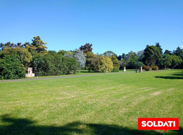 Terreno · 763m²