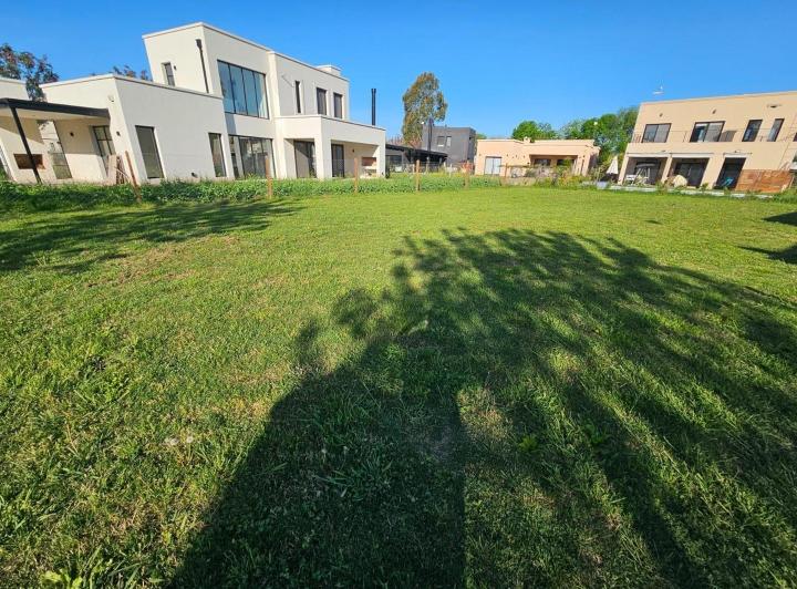 Terreno · 477m²