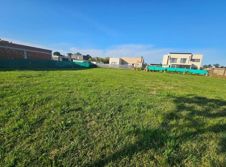 Terreno · 525m²