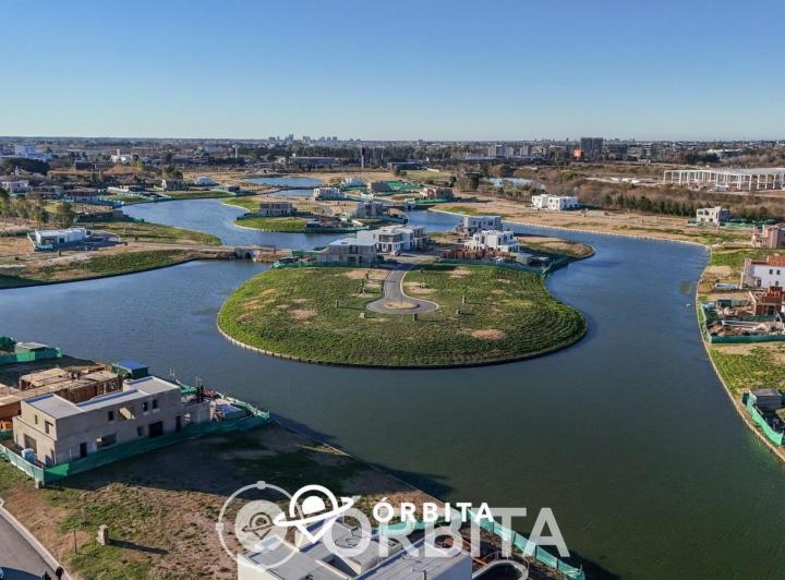 Terreno · 662m²