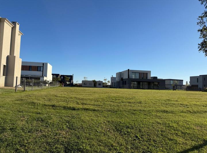 Terreno · 603m²