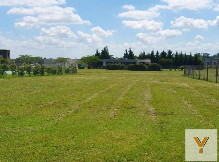 Terreno · 934m²