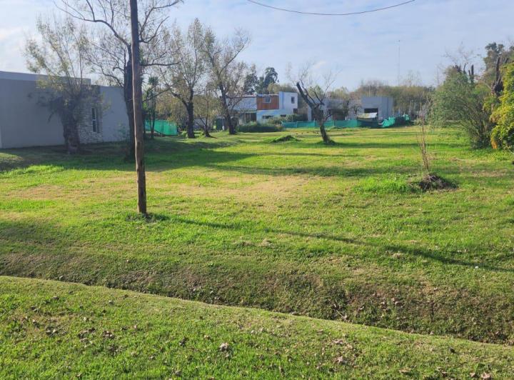Terreno · 1100m²