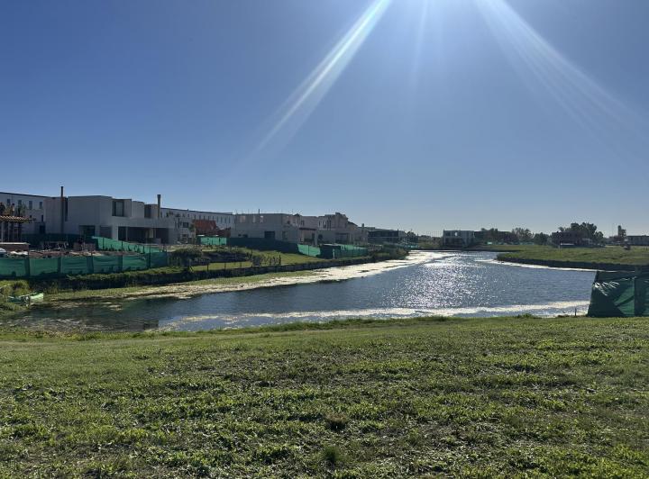 Terreno · 724m²