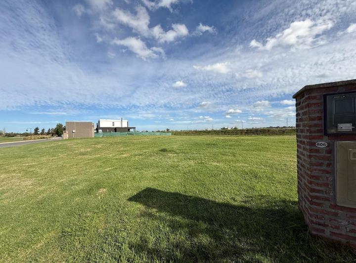 Terreno · 848m²