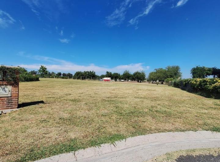 Terreno · 644m²