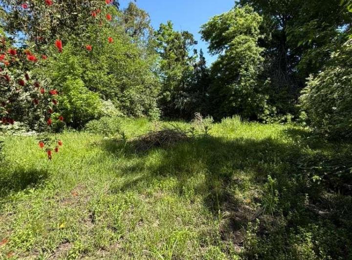 Terreno · 2437m²