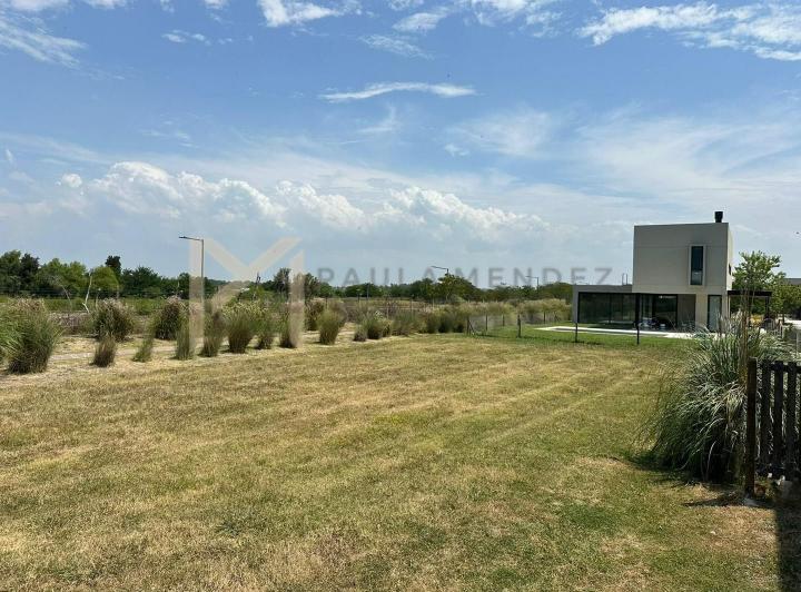 Terreno · 800m²