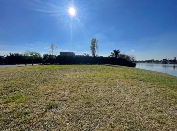 Terreno · 1424m²
