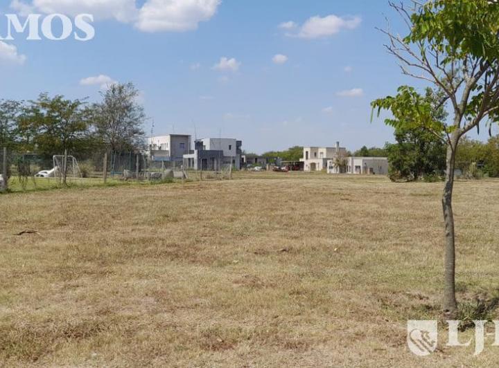 Terreno · 900m²