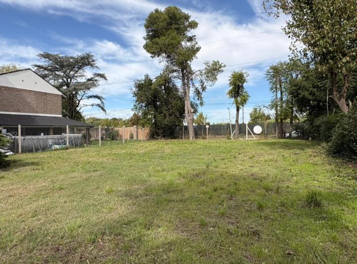 Terreno · 920m²