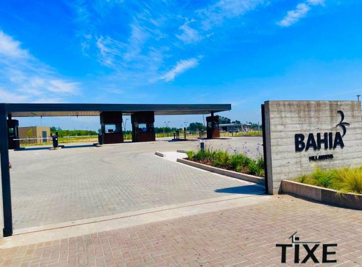 Terreno · 833m²