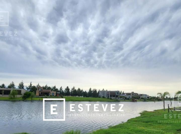 Terreno · 855m²
