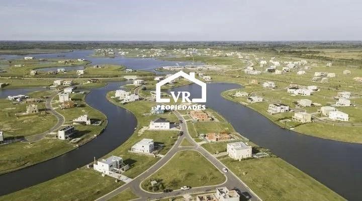 Terreno · 779m²