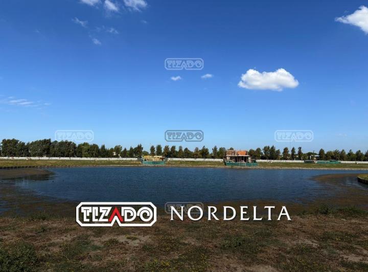 Terreno · 714m²