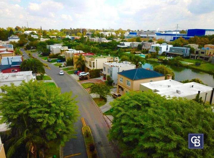 Terreno · 400m²