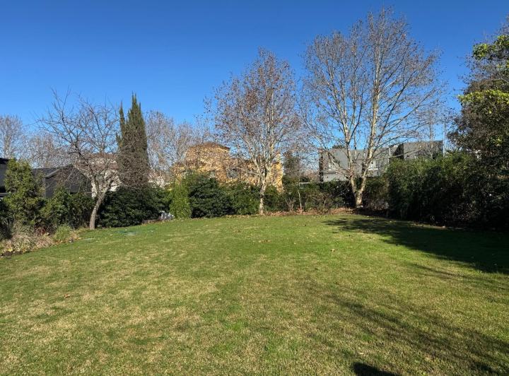 Terreno · 600m²