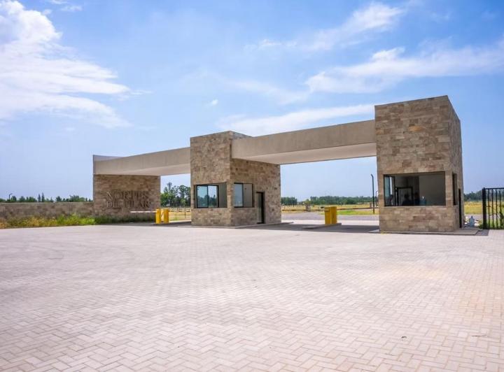 Terreno · 600m²