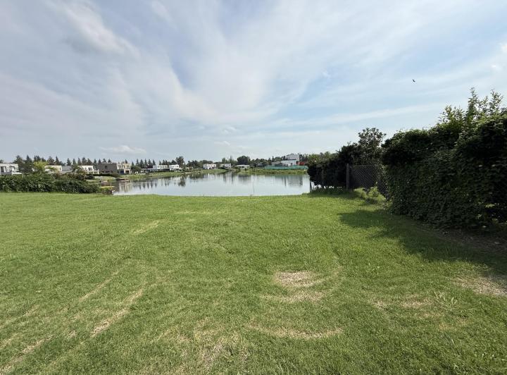 Terreno · 800m²
