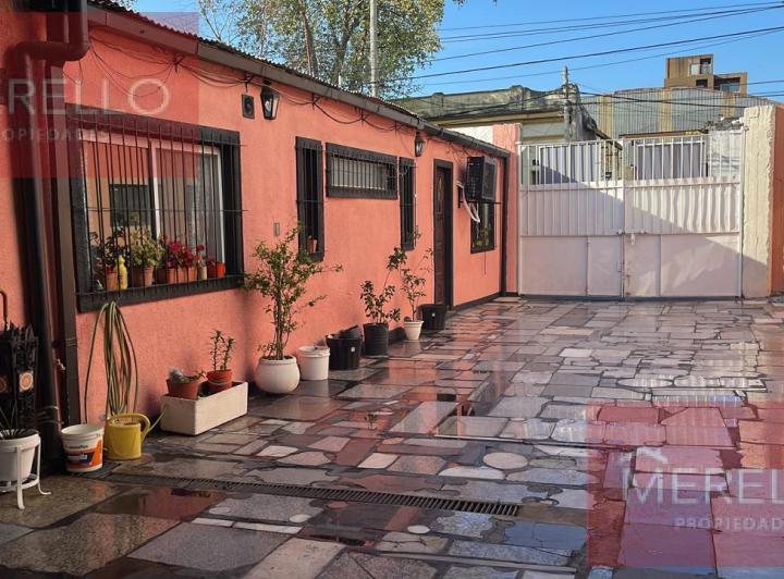Terreno · 237m² · 3 Ambientes · 8 Cocheras