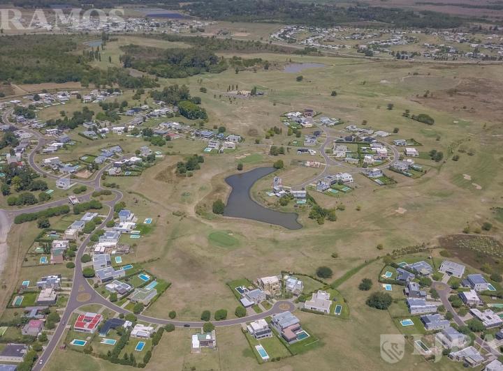 Terreno · 900m²