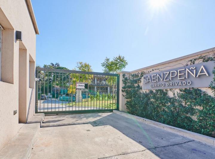 Terreno · 592m²
