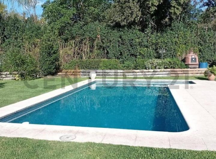 Terreno · 708m²