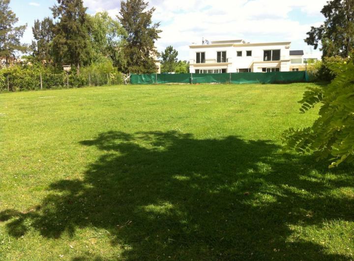 Terreno · 1049m²