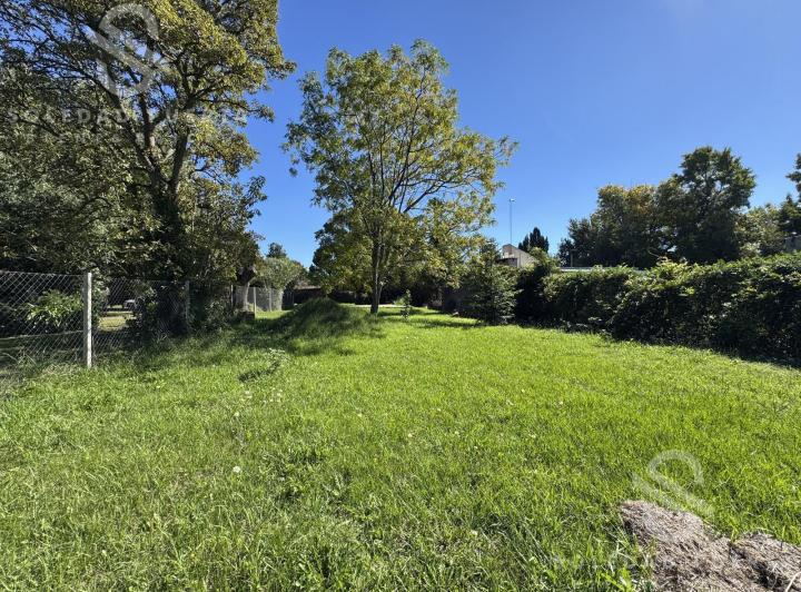 Terreno · 600m²