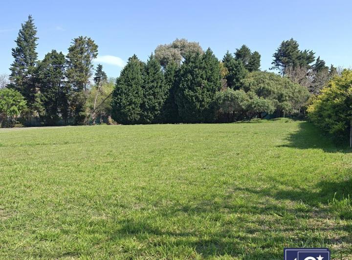 Terreno · 1214m²