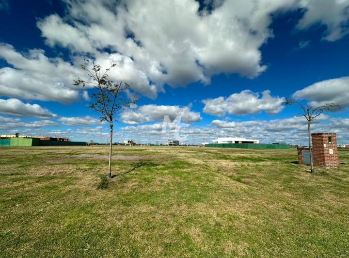 Terreno · 676m²