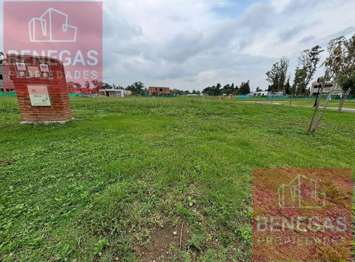 Terreno · 549m²