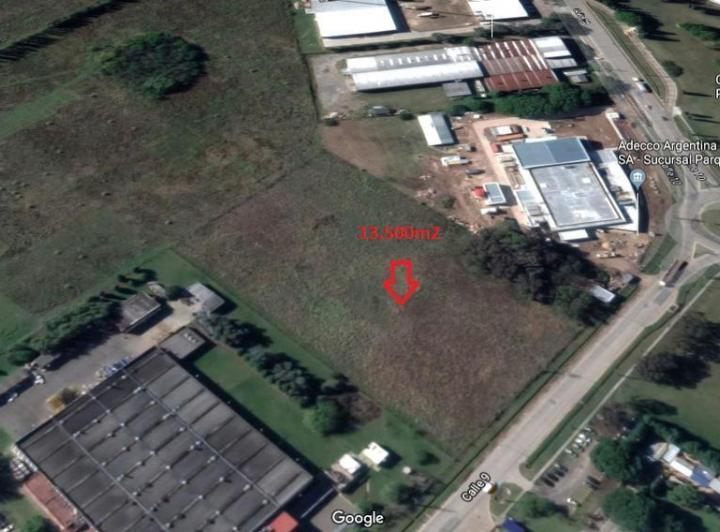 Terreno · 13627m²