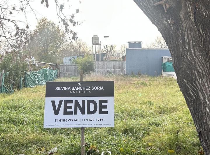 Terreno · 360m²