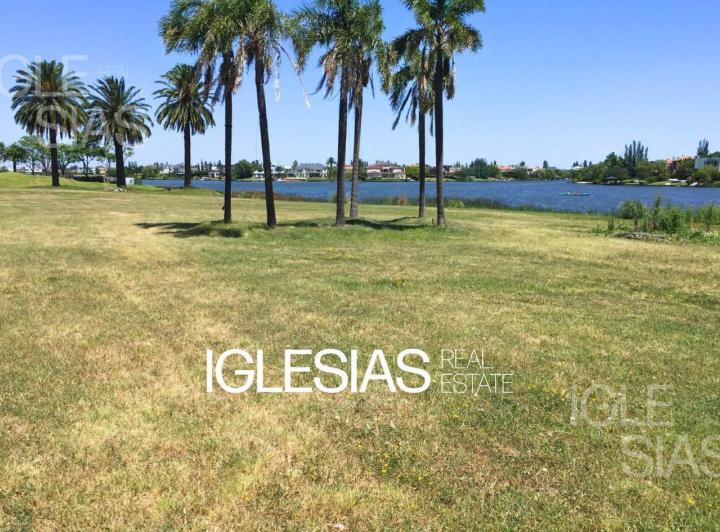 Terreno · 5400m²