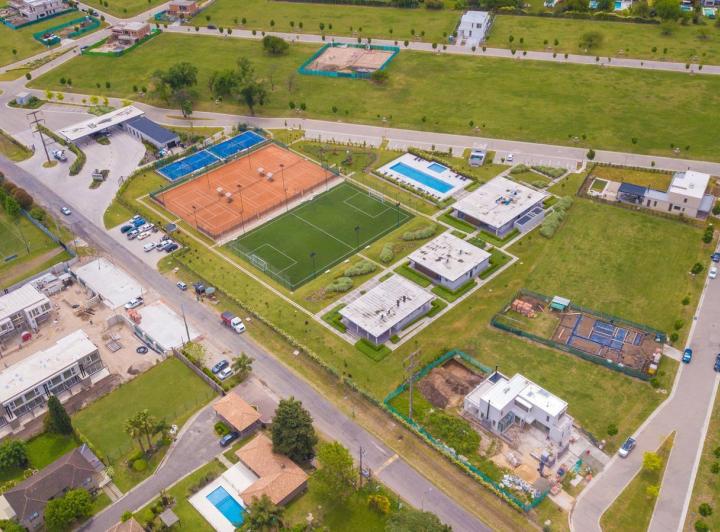 Terreno · 628m²