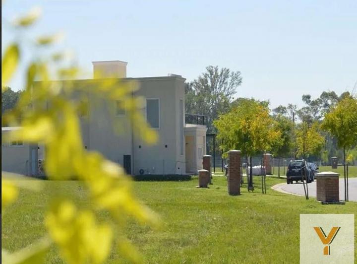 Terreno · 634m²