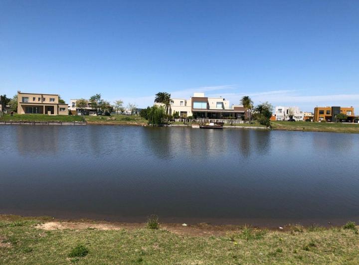 Terreno · 812m²