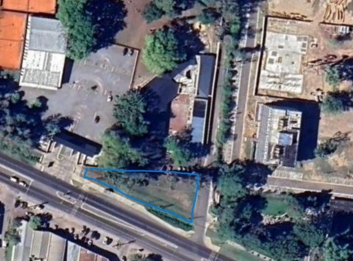 Terreno · 1075m²