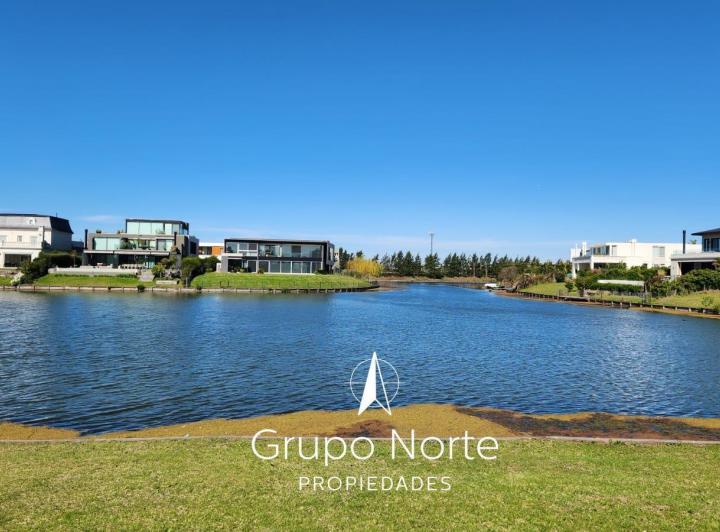 Terreno · 900m²