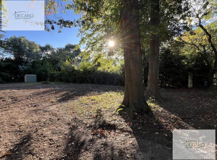 Terreno · 827m²