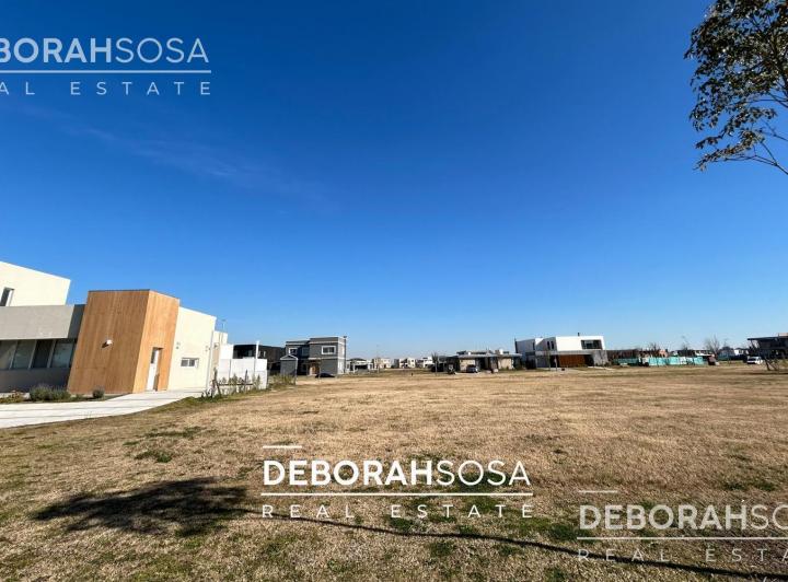 Terreno · 654m²