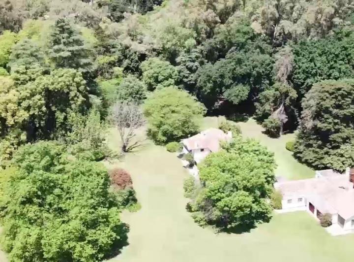 Terreno · 614m²