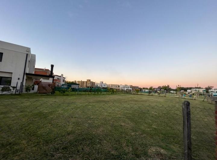 Terreno · 552m²