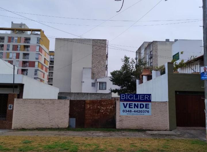 Terreno · 206m²