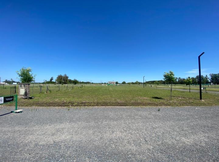 Terreno · 742m²